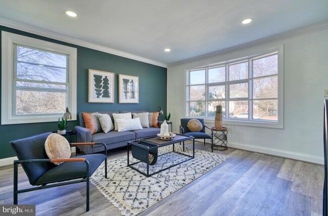 701 Platinum Ave