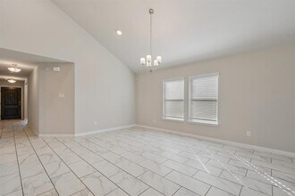 112 Comet Pointe Dr in Andice, TX - Building Photo - Building Photo