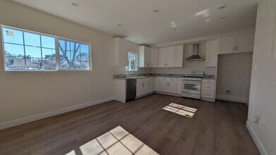 16625 Osborne St, Unit ADU in North Hills, CA - Building Photo - Building Photo