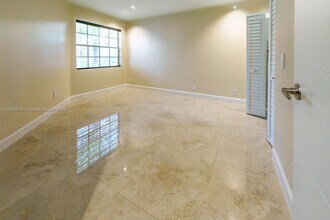 1462 Springside Dr in Weston, FL - Building Photo - Building Photo