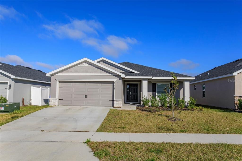 2447 Matterhorn Trl in Davenport, FL - Building Photo