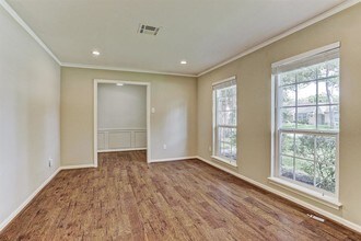 12314 Queensbury Ln in Houston, TX - Building Photo - Building Photo