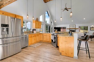 7052 Lynx Lair Rd in Evergreen, CO - Building Photo - Building Photo