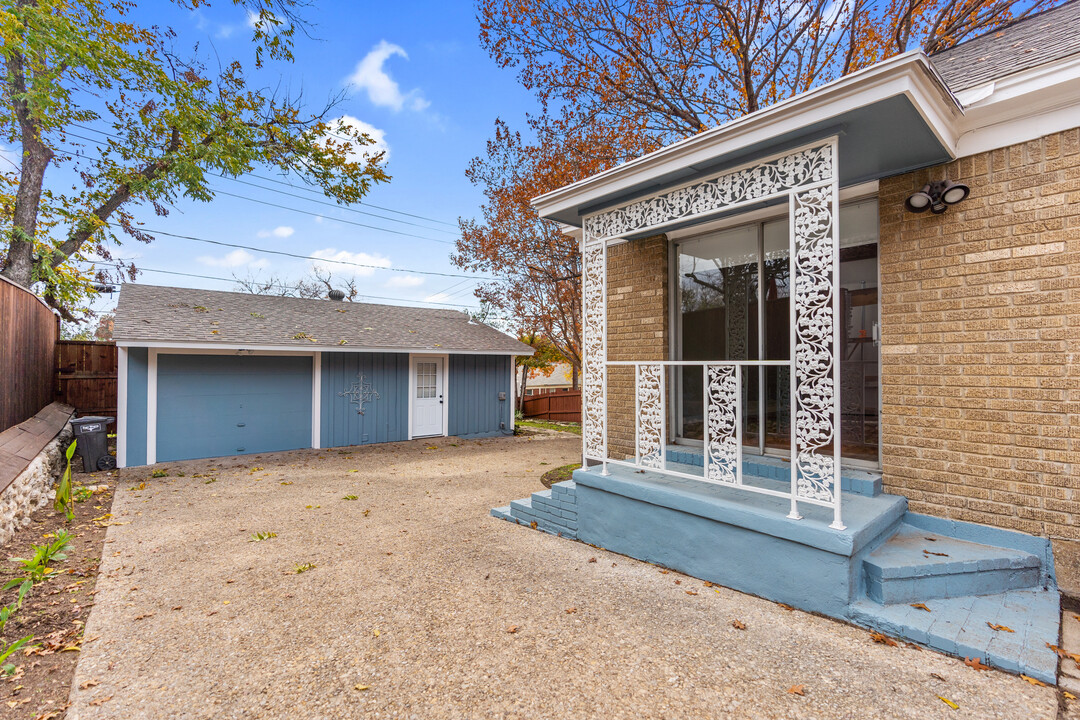 4137 Pershing Ave, Unit Guest house in Fort Worth, TX - Foto de edificio