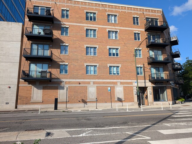 522 N Milwaukee Ave, Unit 3 in Chicago, IL - Building Photo - Building Photo