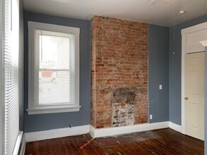 3042 Gilbert Ave, Unit 2 in Cincinnati, OH - Building Photo - Building Photo