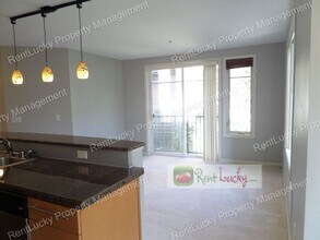 124 Bellevue Ave E in Seattle, WA - Building Photo - Building Photo