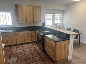 3525 S Budlong Ave, Unit 3525 in Los Angeles, CA - Building Photo - Building Photo