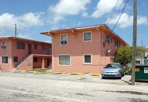 301 SW 11th Ave Apartments