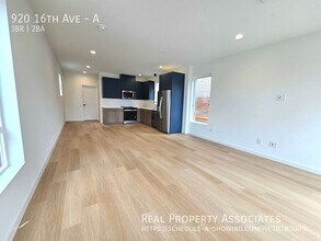 920 16th Ave in Seattle, WA - Foto de edificio - Building Photo