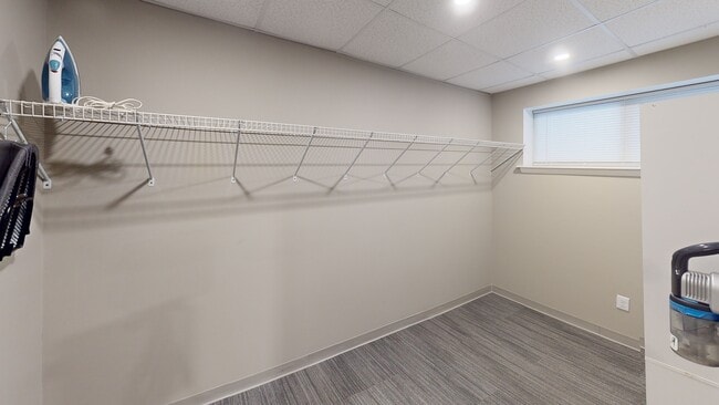 307 W 3rd St in Dixon, IL - Building Photo - Building Photo