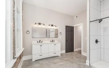 470 Dayton St in Cincinnati, OH - Foto de edificio - Building Photo