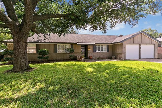 6728 Victoria Ave in North Richland Hills, TX - Building Photo - Building Photo