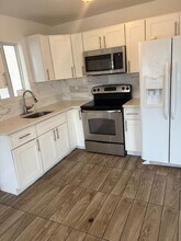 958 W 3rd St in Riviera Beach, FL - Building Photo - Building Photo