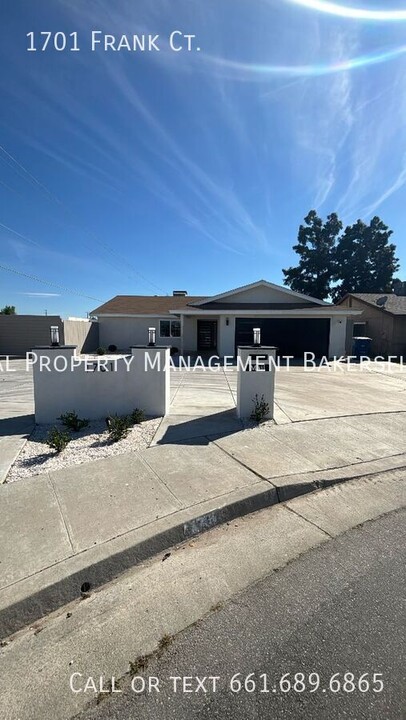 1701 Frank Ct in Bakersfield, CA - Building Photo