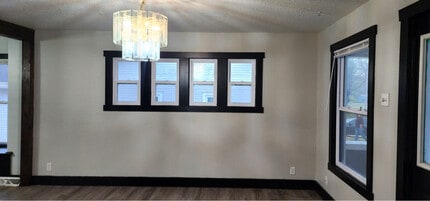 144 S Main St in Trenton, MO - Foto de edificio - Building Photo