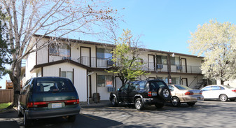 3462 Kindred Ave Apartments