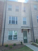 1328 Bennett Creek Overlook in Suwanee, GA - Building Photo - Building Photo