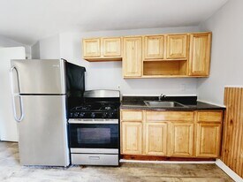 72 Van Nostrand Ave, Unit 1 in Jersey City, NJ - Building Photo