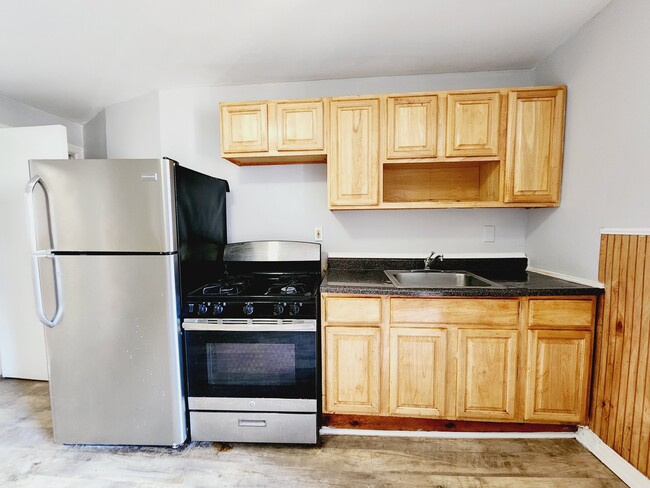 72 Van Nostrand Ave, Unit 1