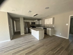 14 Crest Ln in North Little Rock, AR - Foto de edificio - Building Photo