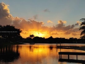 14760 Lewis Rd in Miami Lakes, FL - Building Photo