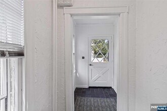 106 Park Ave in Cresskill, NJ - Building Photo - Building Photo