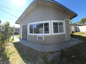 958 N Crescent Ave in San Bernardino, CA - Building Photo