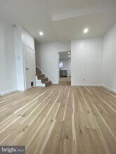 329 W Thompson St in Philadelphia, PA - Building Photo - Building Photo