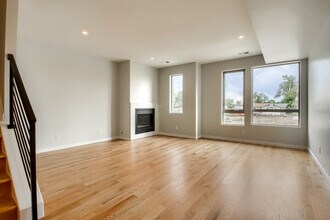 2098 S Galapago St in Denver, CO - Foto de edificio - Building Photo