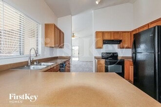 17750 N White Horse Trail in Surprise, AZ - Building Photo - Building Photo