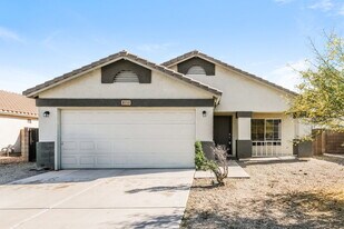 8113 W Pima St in Phoenix, AZ - Building Photo