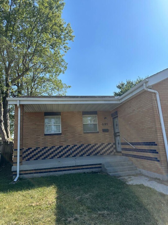 2199-2199 Amherst Ave in Columbus, OH - Building Photo