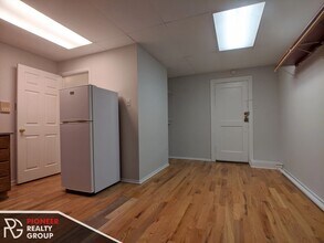 4635 N Paulina St, Unit #4631-109 in Chicago, IL - Foto de edificio - Building Photo