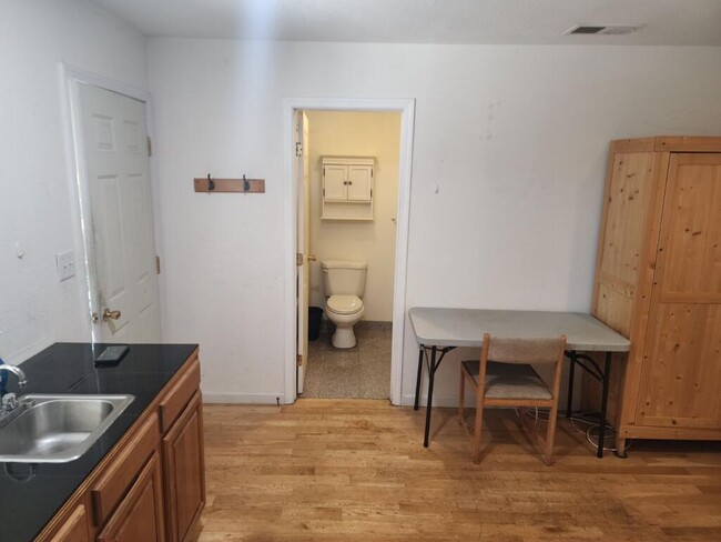 39786 Blacow Rd in Fremont, CA - Building Photo - Building Photo