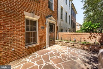 205 Ridgepoint Pl in Gaithersburg, MD - Building Photo - Building Photo