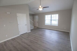 1306 Godas Cir in Columbia, MO - Building Photo - Building Photo