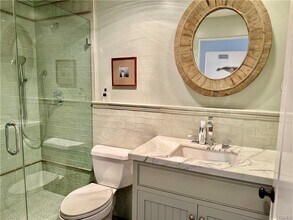 31869 W Sea Level Dr in Malibu, CA - Building Photo - Building Photo