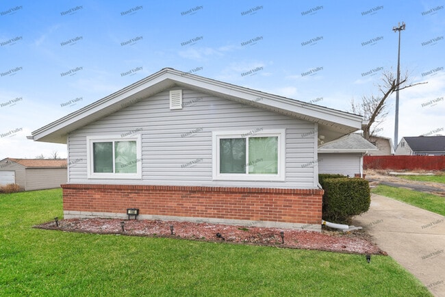 property at 158 Loretta Dr