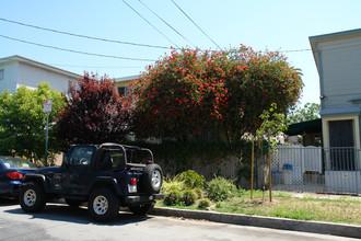 1156 N Ardmore Ave in Los Angeles, CA - Building Photo - Building Photo