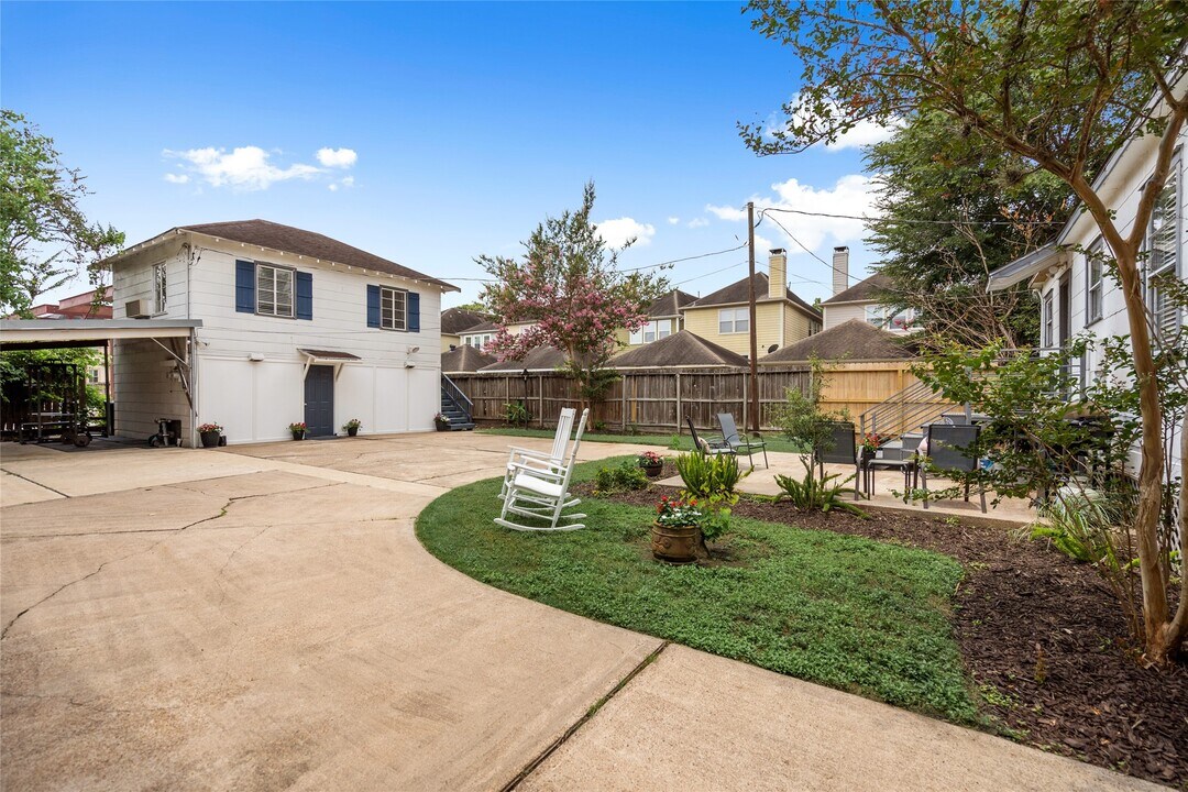 1024 W 16th St in Houston, TX - Building Photo