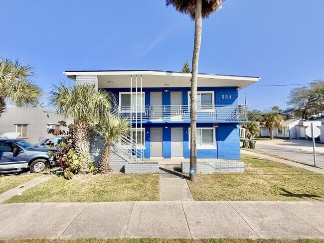 551 N Ridgewood Ave in Daytona Beach, FL - Building Photo - Building Photo