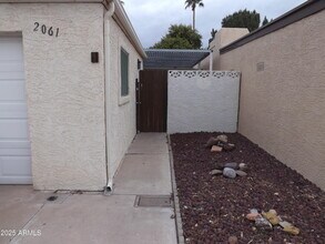 2061 N Recker Rd in Mesa, AZ - Building Photo - Building Photo