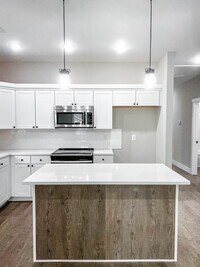 138 Hadden Ave photo'