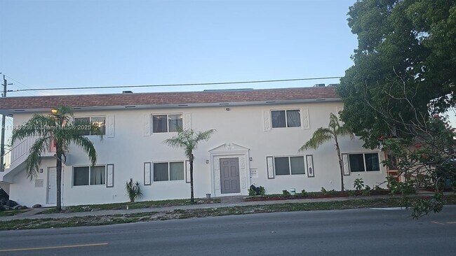 property at 1859 Lincoln St