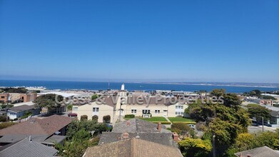 611 Lantern Ln in Monterey, CA - Building Photo - Building Photo