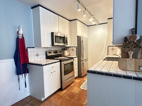 960 Larrabee St in West Hollywood, CA - Building Photo - Building Photo