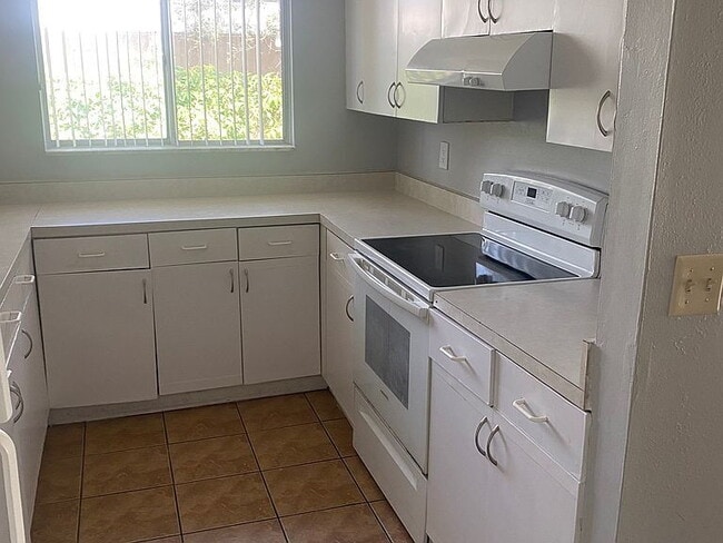 property at 2611 Holly Rd
