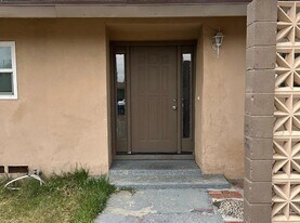 240 E Winchester Dr in Rialto, CA - Building Photo