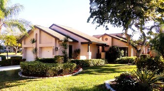 5242 Fairway Woods Dr in Delray Beach, FL - Building Photo